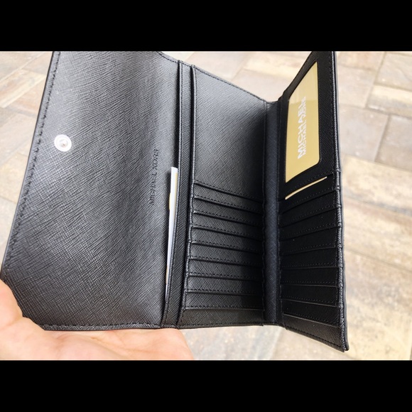 Michael Kors Jet Set Travel Large Trifold Wallet Black Signature MK - Picture 3 of 5